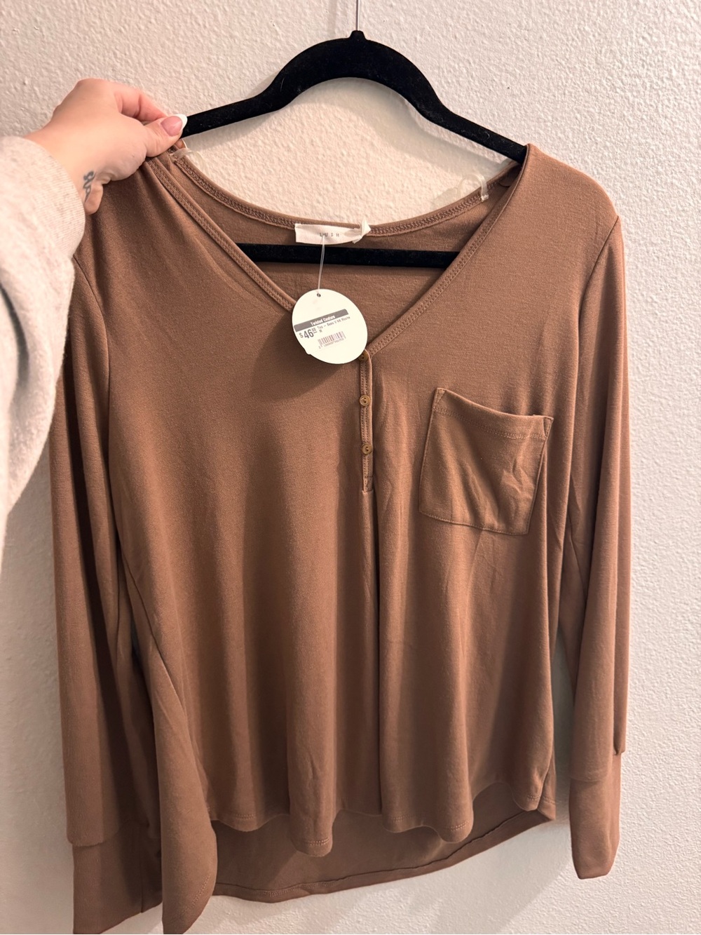 Lush Women's Long Sleeve V-Neck Pocket Top - Brown
